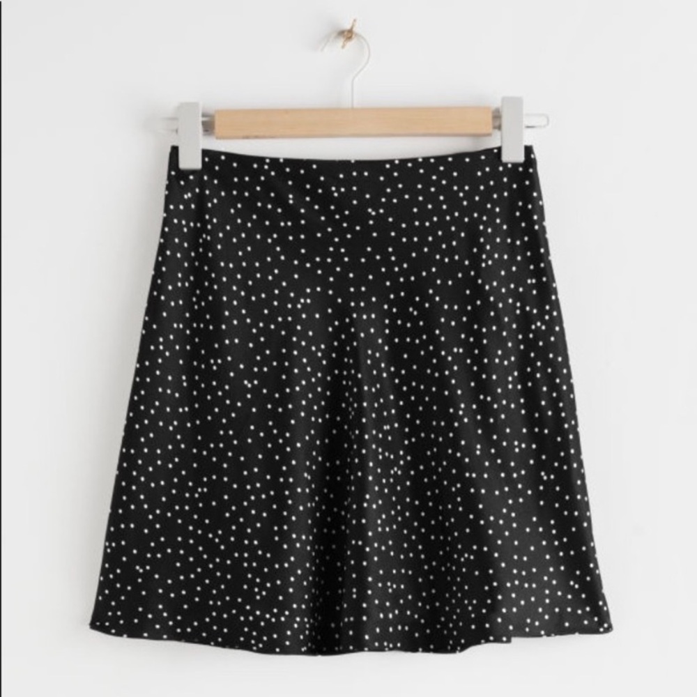 & other stories black and white polka dot flippy satin mini skirt size 2